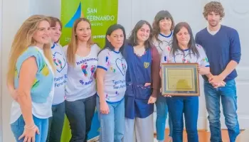 Juan Andreotti entregó la personería jurídica a la Asociación Civil Padres TEA