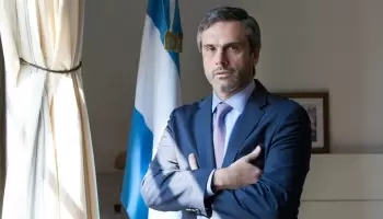 El titular de la Aduana destrozó a Martín Guzmán