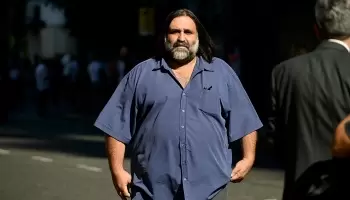 Baradel viajó a Australia con cinco amigos usando 6 millones de pesos de la CTA