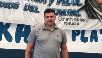 Iván Tobar entregó alimentos y cajas navideñas: “No somos políticos pero ayudamos de corazón”