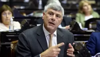 Buryaile, sobre los feriados por el mundial: “Eso es estar disociado de la realidad”