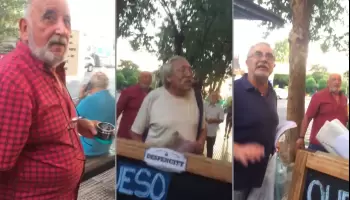 Adultos mayores fueron increpados mientras vandalizaban la vía pública con críticas al Grupo Clarín