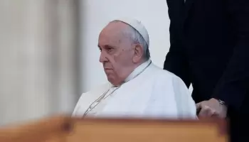 Intrigas palaciegas y pedido de cónclave en el Vaticano