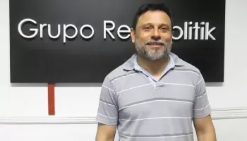 “La recomposición de la derecha reaccionaria, antidemocrática, es una corriente mundial”
