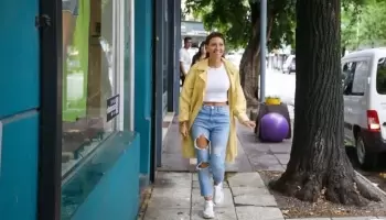 Sin agua, sin ascensores y sin guardia, Mayra Mendoza celebró el aniversario de un centro salud