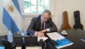 La lapicera de Alberto, cada vez más corta