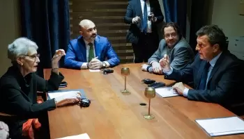 Massa se reunió con Wendy Sherman, enlace de Biden para la Argentina
