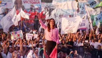 Por el acto de Tolosa Paz, colectivos cargados de gente complicaron el tránsito en la región capital