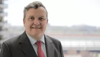 “La gente se cansó de que la estafen y empezó a bajar la demanda de pesos en su bolsillo”