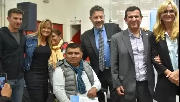 Entrega de pensiones no contributivas en Merlo