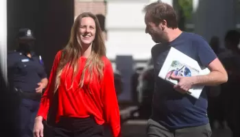 Romances, acomodos y negocios en la gestión de Axel Kicillof