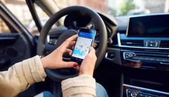 Uber: "Las aplicaciones ilegales levantan el 25 por ciento y se lo llevan para su país sin tributar nada"