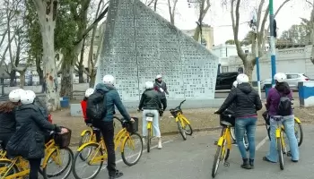 La Plata: El municipio organizó un recorrido por sitios emblemáticos de la vida de Favaloro