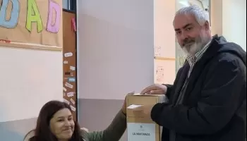 Alejandro Bodart votó en La Matanza y llamó a que la bronca se exprese fortaleciendo a la izquierda