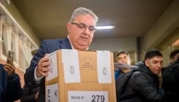 Votó el gobernador Raúl Jalil: “Hay mucho futuro en la Argentina”
