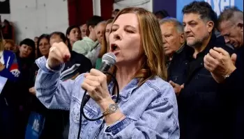 La Plata: Florencia Saintout irrumpió en un plenario de unidad y terminaron a las piñas