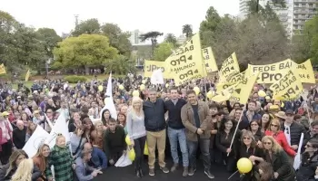 Jorge Macri continuó con su cierre de campaña con una recorrida por barrios del centro y oeste de CABA