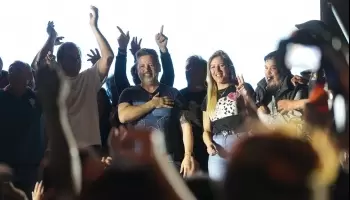 Gustavo Menéndez arrasó en Merlo: "Todo el conjunto de UxP ha dado vuelta la elección"