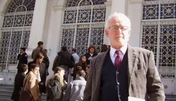 "La militancia política radical vota en blanco o a Massa"