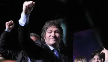 Arrasó Javier Milei y es el nuevo presidente de la Argentina