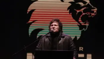 Hola a todos, yo soy el gatito mimoso