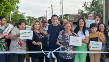 Nardini y Correa inauguraron obras de pavimento e hidráulicas en Grand Bourg