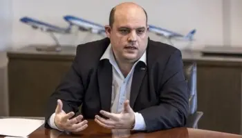 Aerolíneas Argentinas: Para terminar el año con ganancias, contrajo deuda por 100 millones de dólares