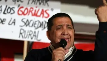 Luis D'Elía: “La peor herencia la recibió Alberto Fernández y fue generada por ‘Toto’ Caputo”