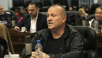 “Massa levantó a Milei para que se diera una elección de tercios”