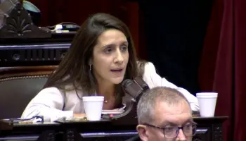 Agustina Propato: “Macri está gobernando debajo de la pollera de Milei”