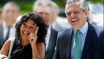 Para Vilma Ibarra, el DNU de Milei avasallaría la división de poderes