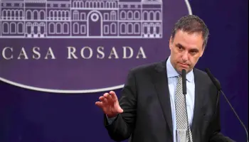 El día que Adorni se burló de la incorporación de Scioli al gobierno de Alberto Fernández