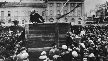 Hundimiento del zarismo y Revolución de Octubre de 1917