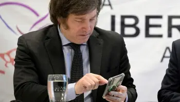 Milei retrotajo su aumentó de sueldo: “No puede desconocer su responsabilidad en esto”