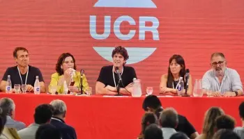 La UCR podría volcar la balanza contra el DNU