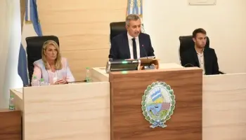 El fiasco de Pablo Javkin en la inauguración de sesiones ordinarias