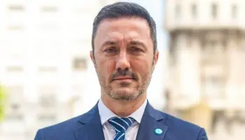 Luis Petri, al borde de la expulsión partidaria