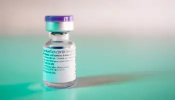 COVID-19: Voluntario argentino de la vacuna de Pfizer denuncia graves irregularidades
