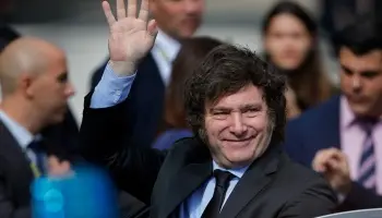 Milei profundiza el ataque contra Clarín