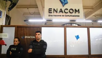 La motosierra llegó al ENACOM: “Hay despedidos que votaron a Milei”