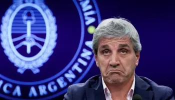 Más deuda: Caputo emitió letras del Tesoro por 15 billones de pesos