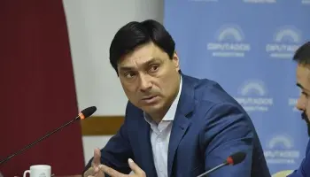 Ansaloni resaltó que se formó en el sindicalismo de UATRE pero apoya y avala la ley de Bases de Milei