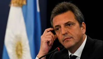 "Argentina se hundirá en la pobreza"