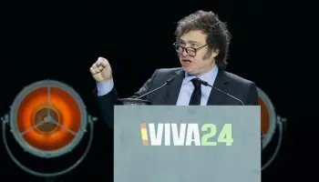 En Argentina, el accionar de Milei contra Pedro Sánchez “fue recibido de forma negativa”