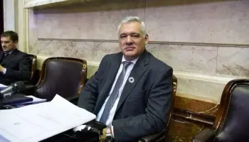 Fernando Carbajal: “Milei dice que no hay plata pero gasta fondos del estado para viajar a España”