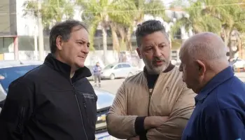 Menéndez y Alonso recorrieron el centro de monitoreo de Merlo