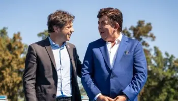 Fernando Espinoza fue denunciado por romper la perimetral y violencia institucional