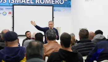 Fernando Gray participó de un encuentro con dirigentes de la UOCRA y el peronismo en San Nicolás