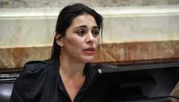 Antes de la sesión por la ley Bases, la senadora Crexell fue postulada como embajadora ante la UNESCO