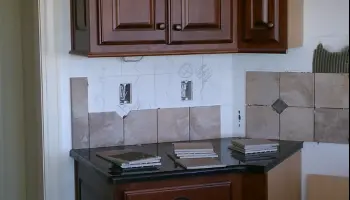 Cómo colocar azulejos en la cocina: una revisión detallada
